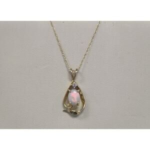 Vintage 10kt Yellow Gold Solid Natural Opal & Accent Diamond Pendant & Chain 18"